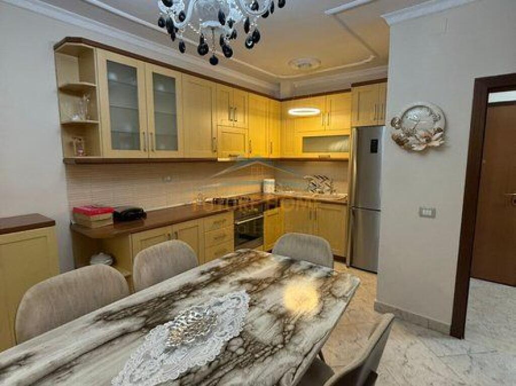 For sale, Apartment 2+1, Hoxha Tahsim Street, Tirana.