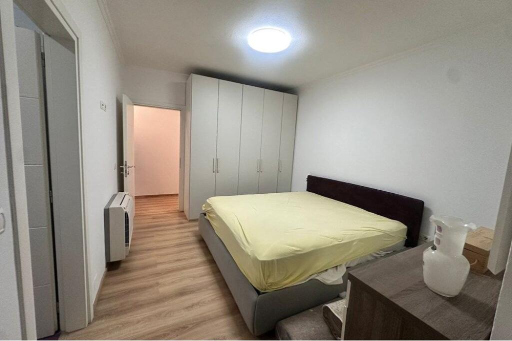 Modern apartment for rent at Pazari i Ri