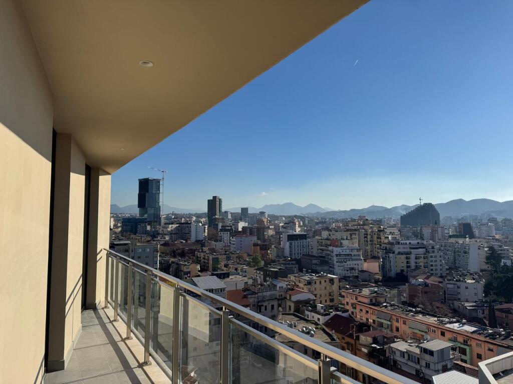 ✨ ME QIRA: Elite Office 🔷2+1+2wc &amp; 1 Ballkon + Post parkimi || ((📍Golden Tower - Mine Peza)) || 1,100€/Muaj