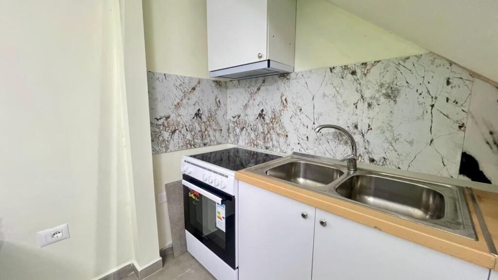 Me Qera : Duplex 1+1📍Selite (Prane Xhamise) - 400€ - S.75m² - Kompleksi me i Ri ne Zone🔥 ||100% e Re e Sapomobiluar⚡️