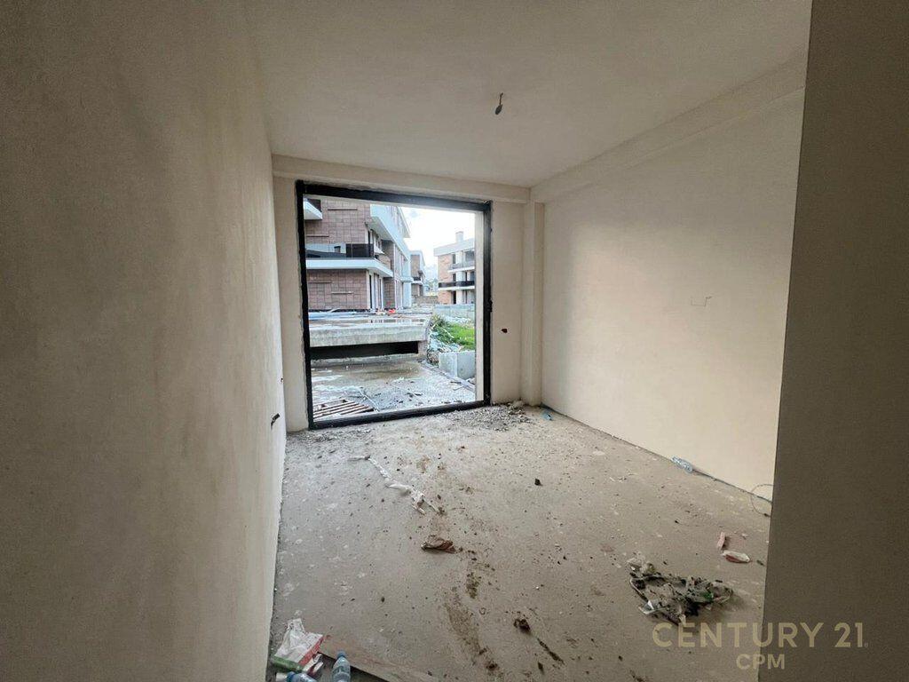 Apartament 2+1 me Post Parkimi në Rezidencën Tulipan, pranë TEG