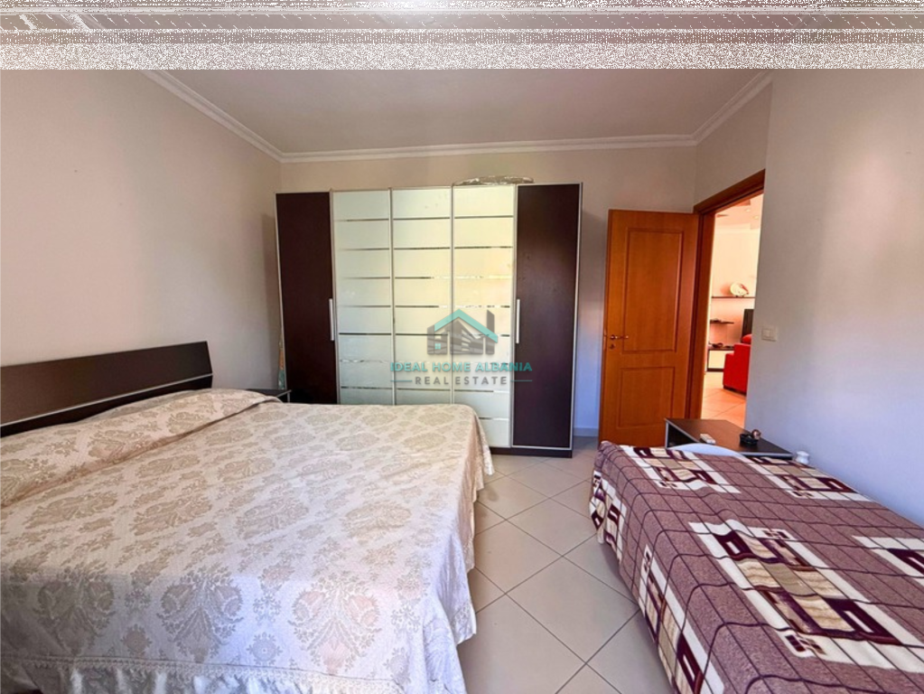 Shitet Apartament 2+1+2 – Lungomare, Vlorë