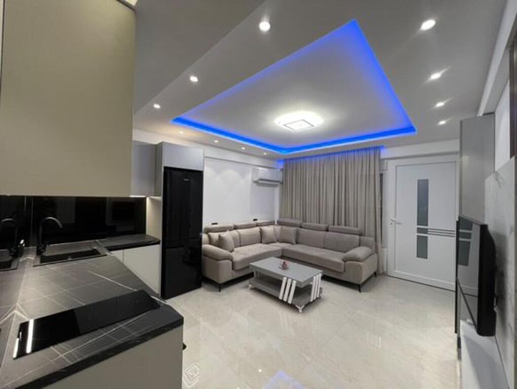 🏡  Jepet me Qira Apartament Super Luksoz – Kombinat ,Tiranë