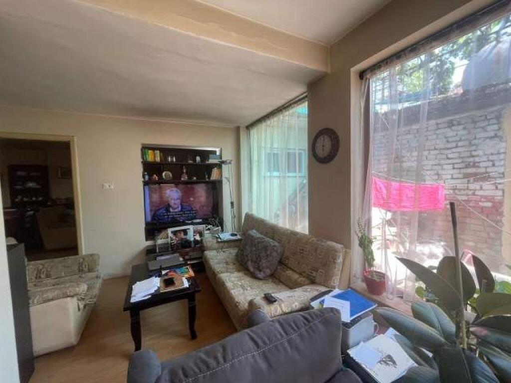 SHITET SHTEPI PRIVATE 2 KATESHE PAZARI I RI