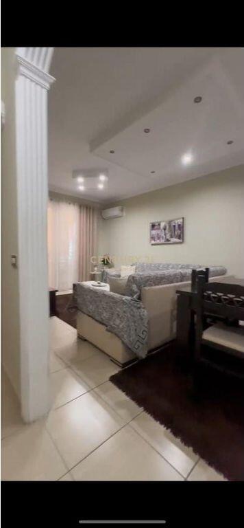 Shitet apartament 2+1 ne Yzberisht