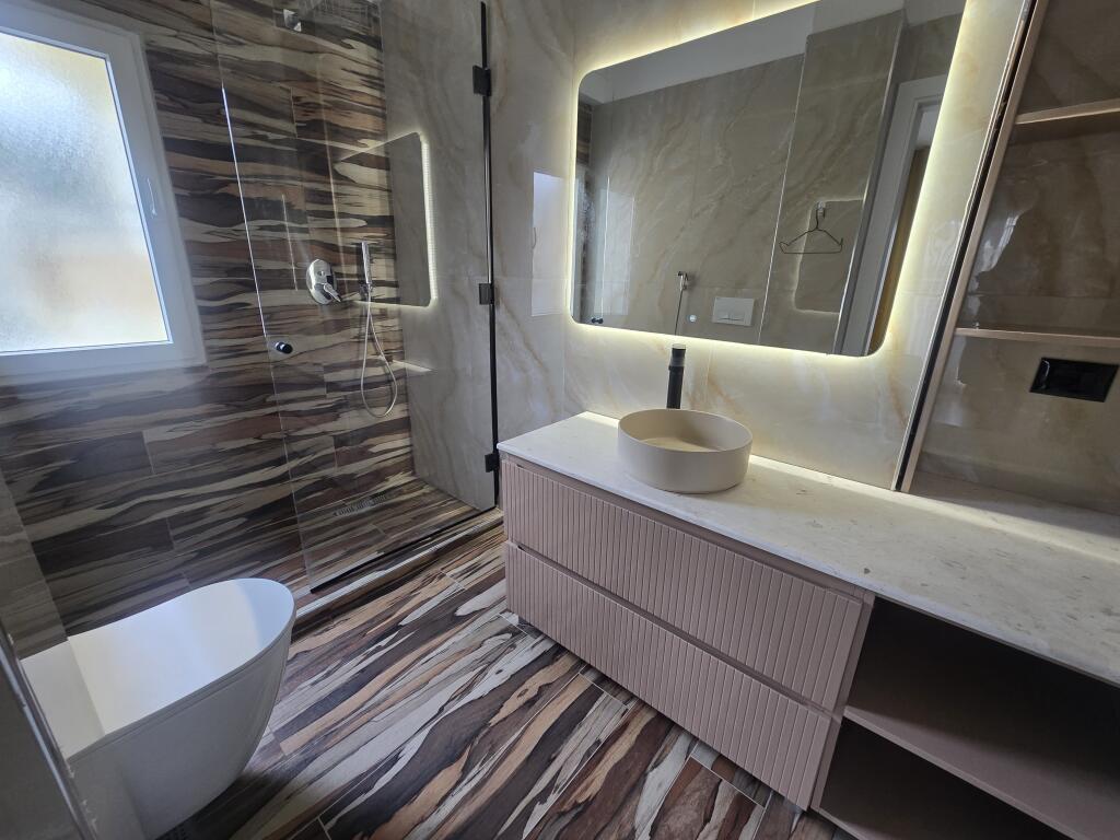 APARTMENT 2+1+2+ PARKING SPACE | FOR RENT | FARKA LAKE