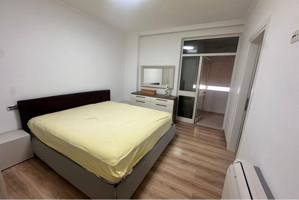 Modern apartment for rent at Pazari i Ri
