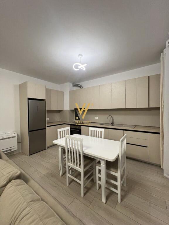 JEPET APARTAMENT 2+1+BLK ME QERA TE RIVER SIDE RZ, UNAZA E RE 600 EURO