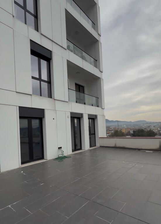 Qera | Apartament 3 + 1 | Farmacia 10- Kompleksi Arlis | 600€/Muaj
