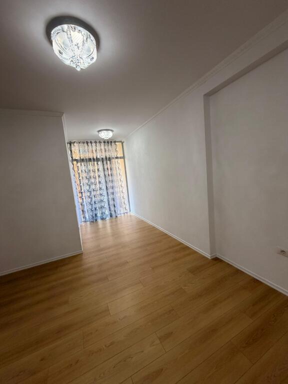 Apartament per Shitje 1+1. Ne FRESK 91000 E