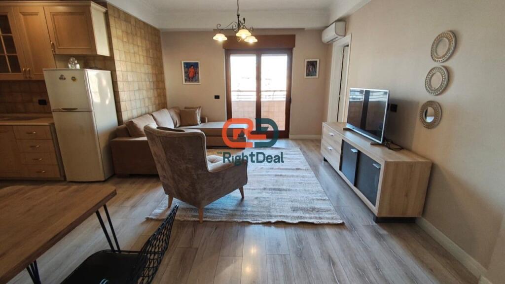 Ne Qender ,Shiten Dy Apartamente Ideale Per Investim!!