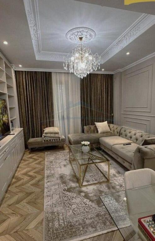 For sale, Apartment 2+1+2, "Square 21", Kavaja Street, Tirana