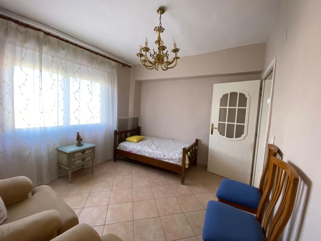 SHITET APARTAMENTNT 2+1 PRANE PORTIT DURRES 110.000 EURO​