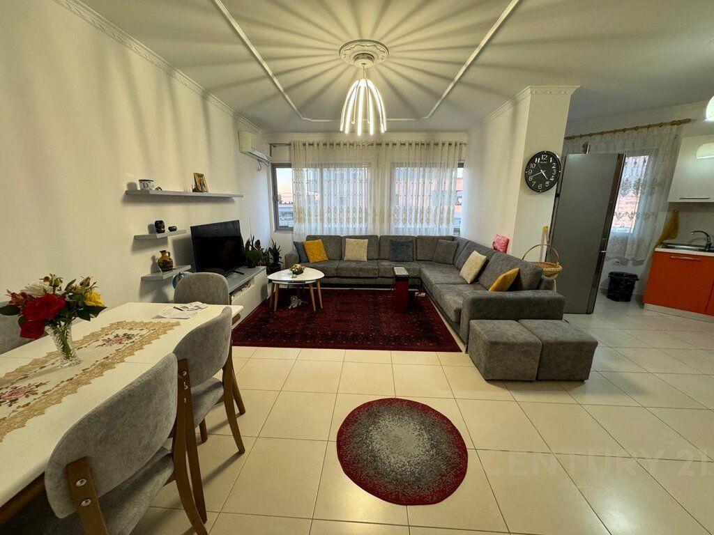 Shitet apartament 2+1+2, ne Fresk!
