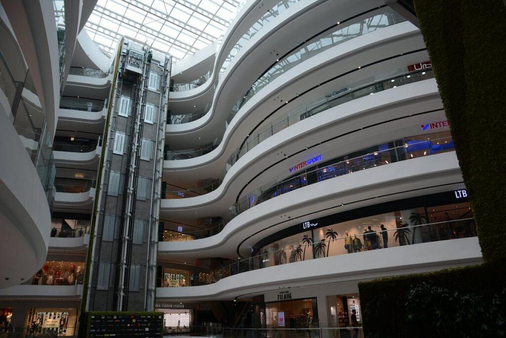 Affitto, Ambiente Commerciale, Centro, Tirana.