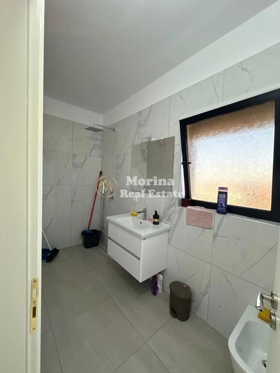 Apartament 3+1+2wc, Rruga e Dibres, 261000 €.