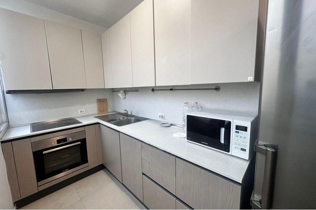 Modern apartment for rent at Pazari i Ri