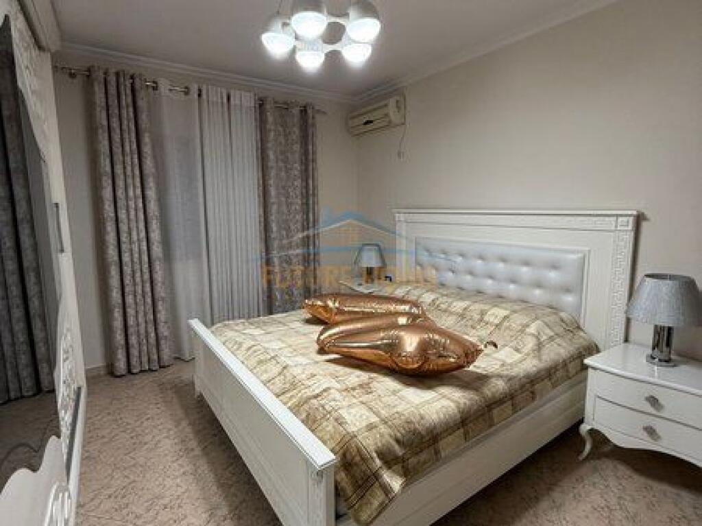 For sale, Apartment 2+1, Hoxha Tahsim Street, Tirana.