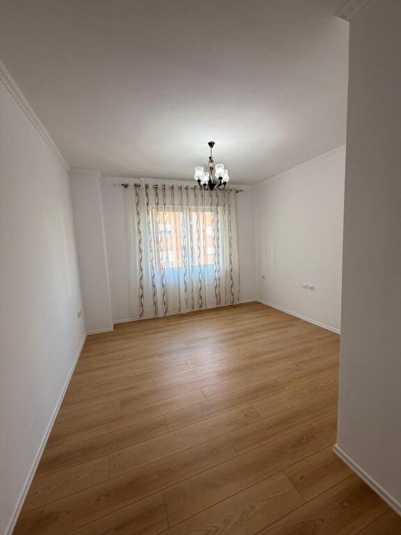 Apartament per Shitje 1+1. Ne FRESK 91000 E