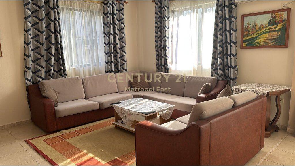 Shitet Apartament 2+1+2 - Kodra e Diellit