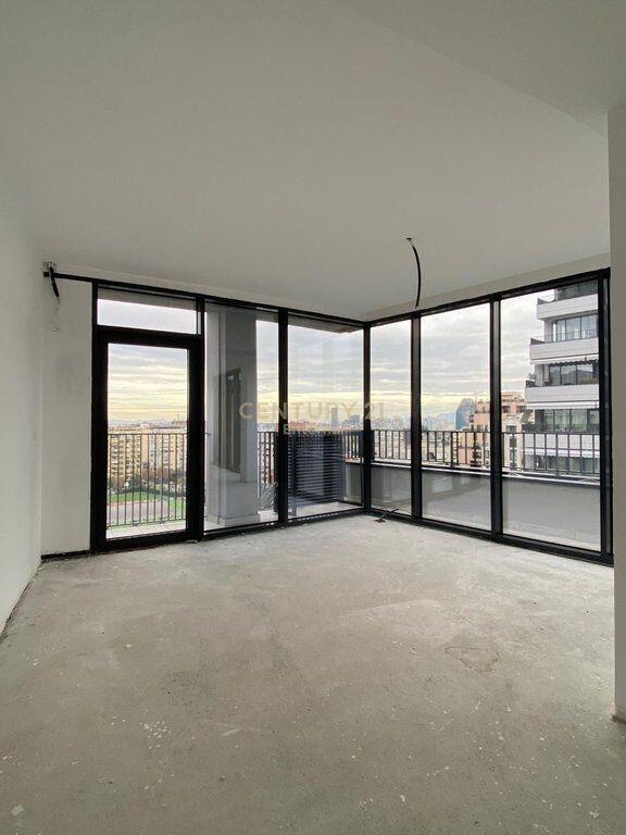 Apartment 2+1+ Parking for Office for Rent