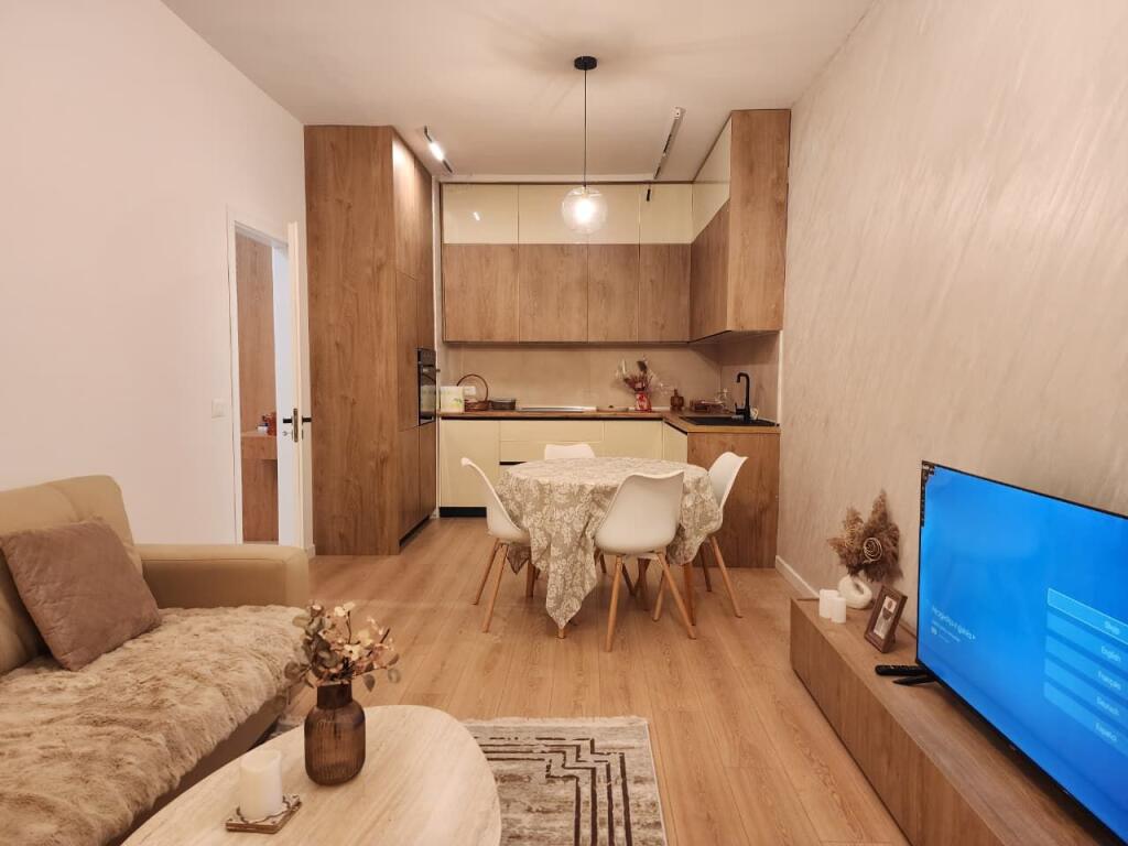 Appartamento 2+1+2 in affitto nel centro di Tirana!!!!