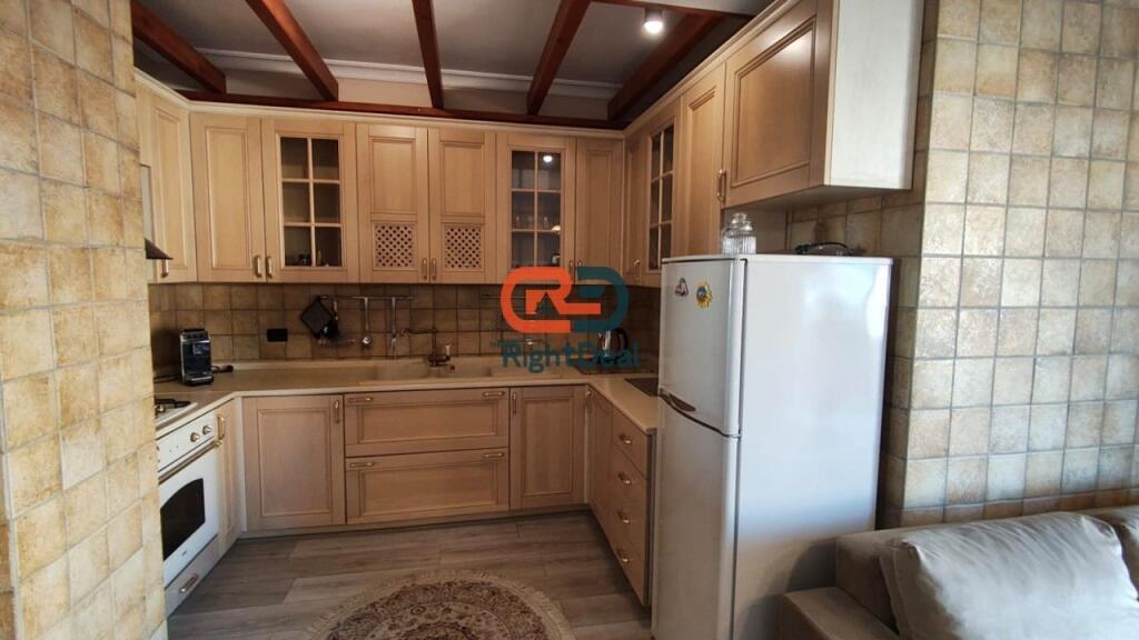 Ne Qender ,Shiten Dy Apartamente Ideale Per Investim!!