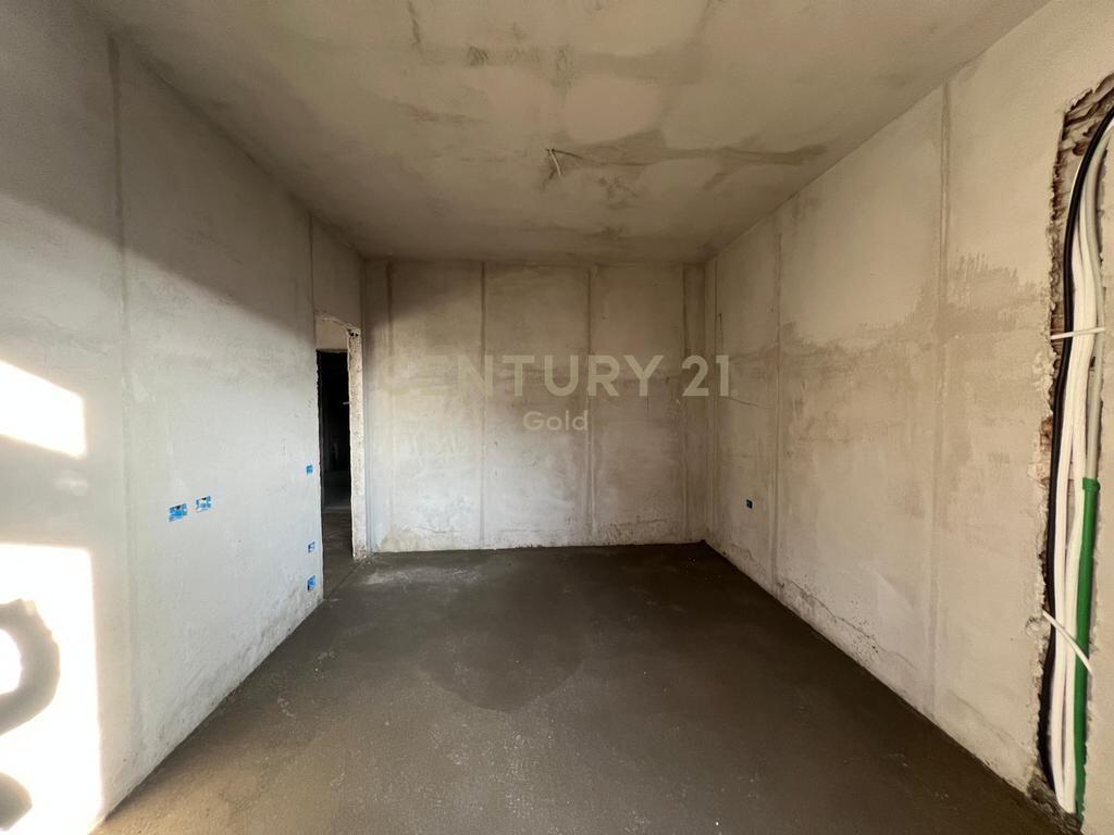 Apartment 1+1 for sale Paskuqan