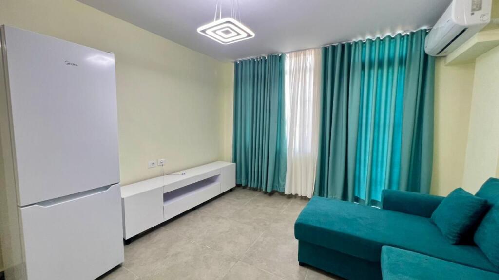 Me Qera : Duplex 1+1📍Selite (Prane Xhamise) - 400€ - S.75m² - Kompleksi me i Ri ne Zone🔥 ||100% e Re e Sapomobiluar⚡️