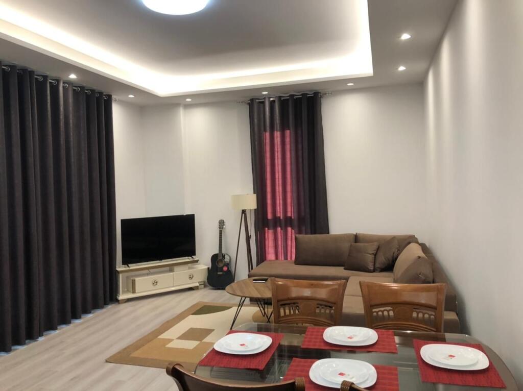 AFFITTASI APPARTAMENTO 1+1 SQUARE 21  RR. KAVAJES