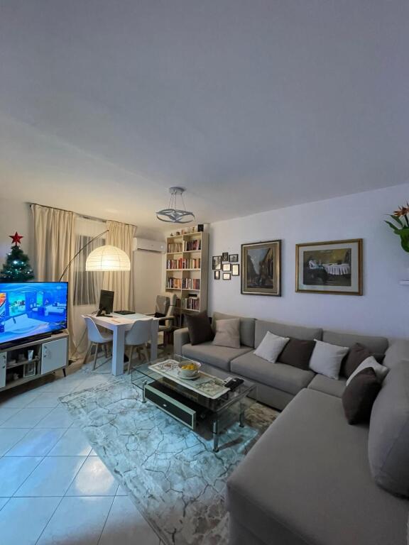 APARTAMENT 1+1 NE SHITJE NE KOMBINAT