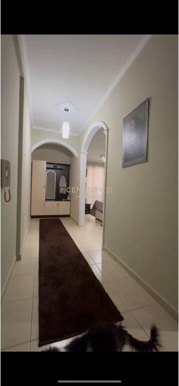 Shitet apartament 2+1 ne Yzberisht