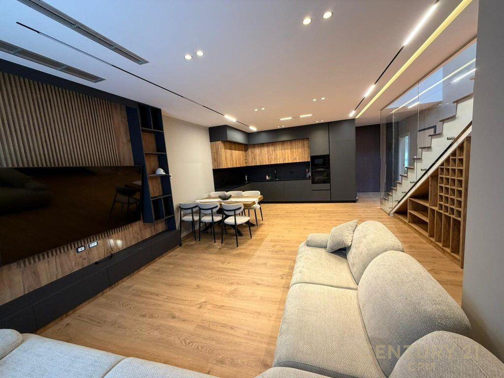 Penthouse luksoz për shitje tek Rose Garden Residence, pranë Qendrës Tregtare TEG – Tiranë
