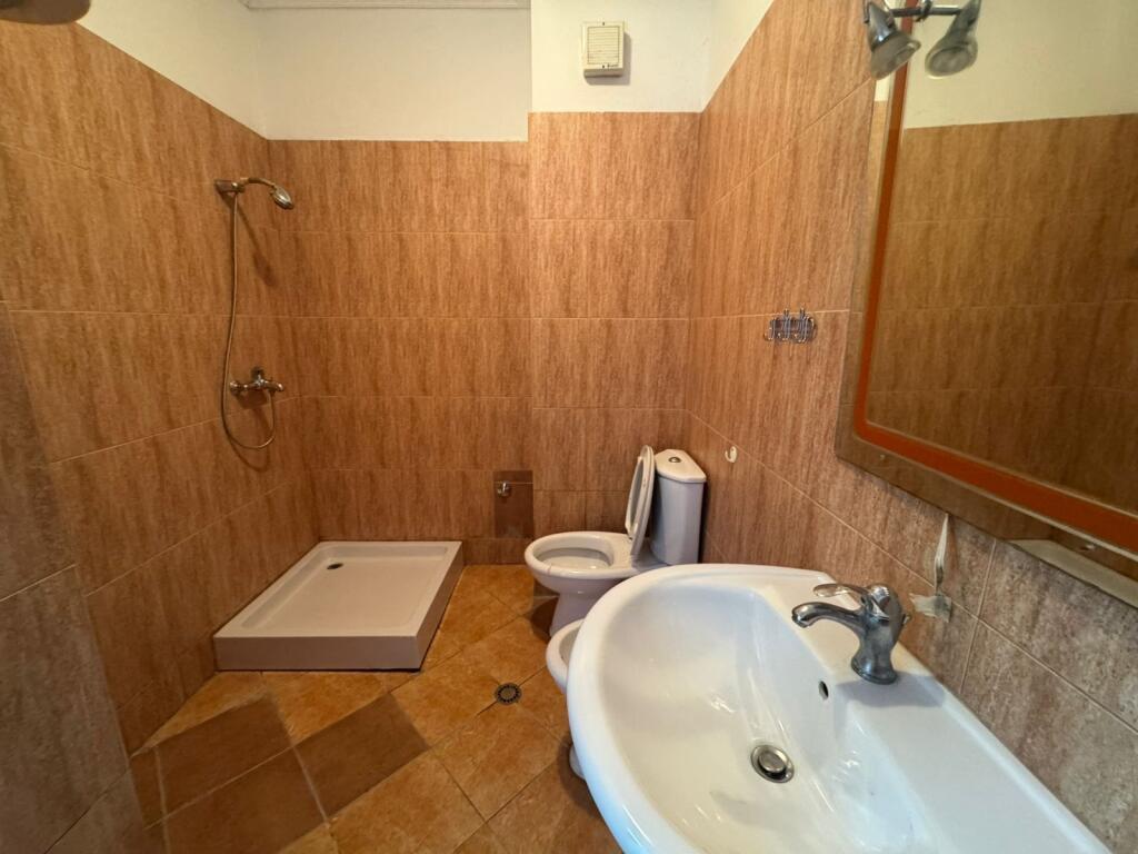 Apartament 2+1, Fresk!