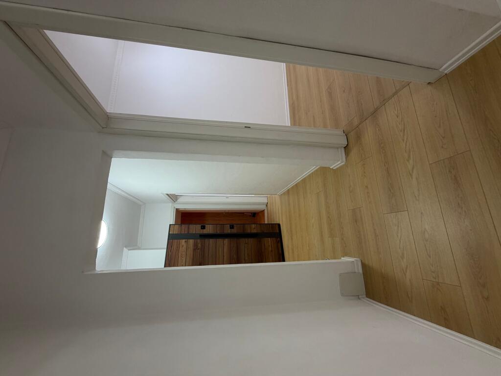 Apartament 2+1 per shitje ne Fresk prane Spar 2!!