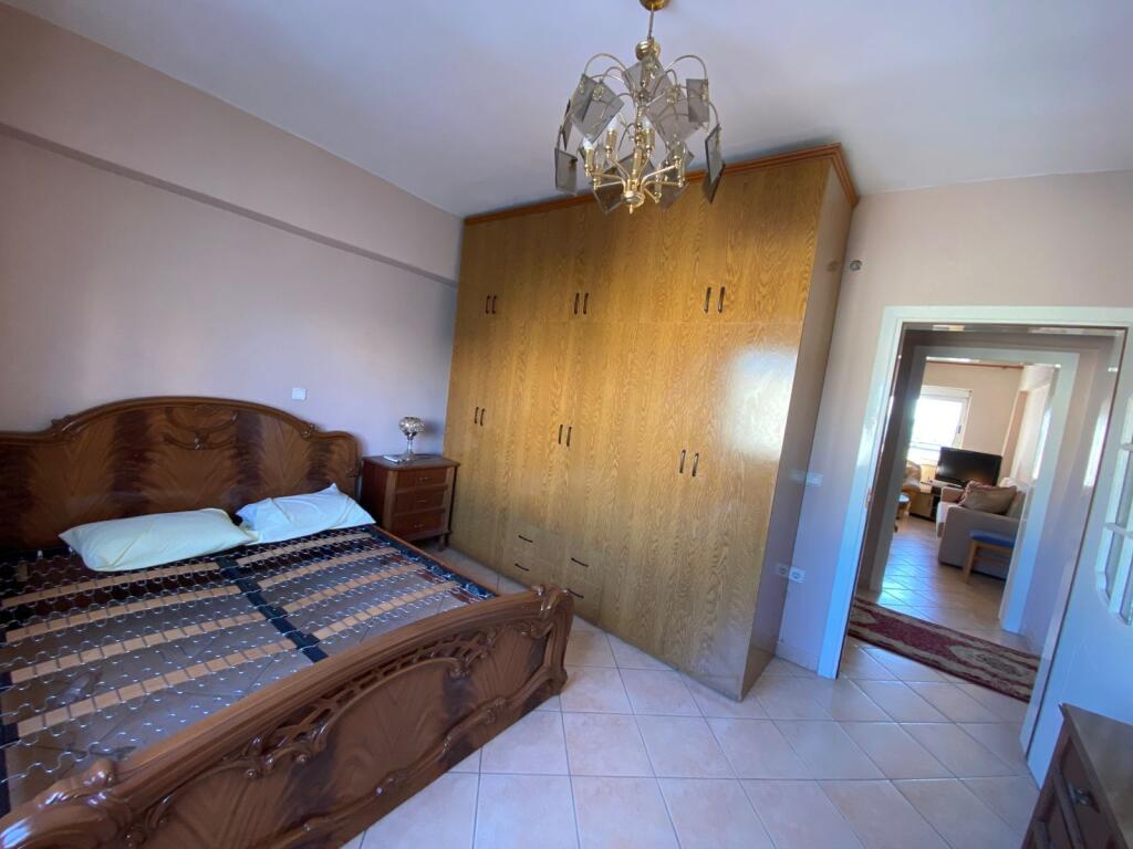 SHITET APARTAMENTNT 2+1 PRANE PORTIT DURRES 110.000 EURO​