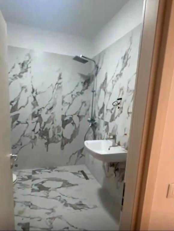 📍MYSLYM SHYRI *JEPET ME QIRA AMBIENT BIZNESI PER ZYRA