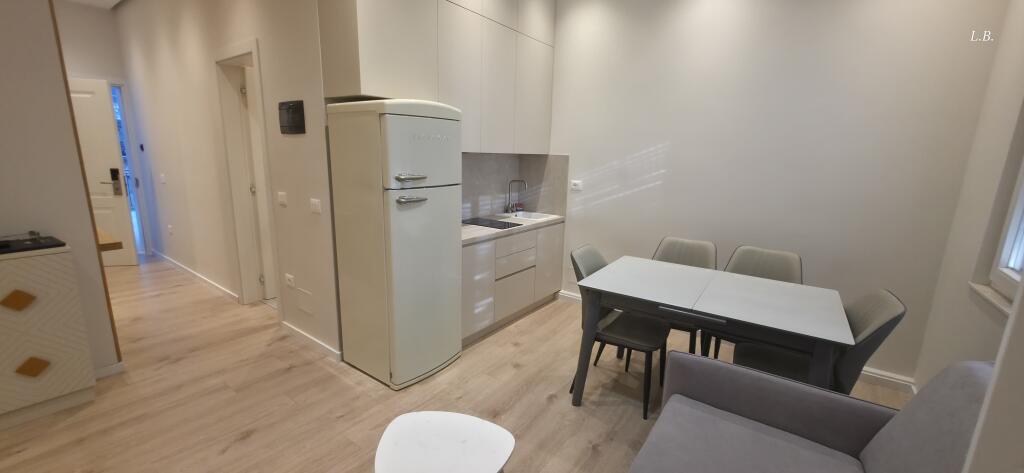 Jepet me qira apartament 1+1 – Rruga e Dibrës