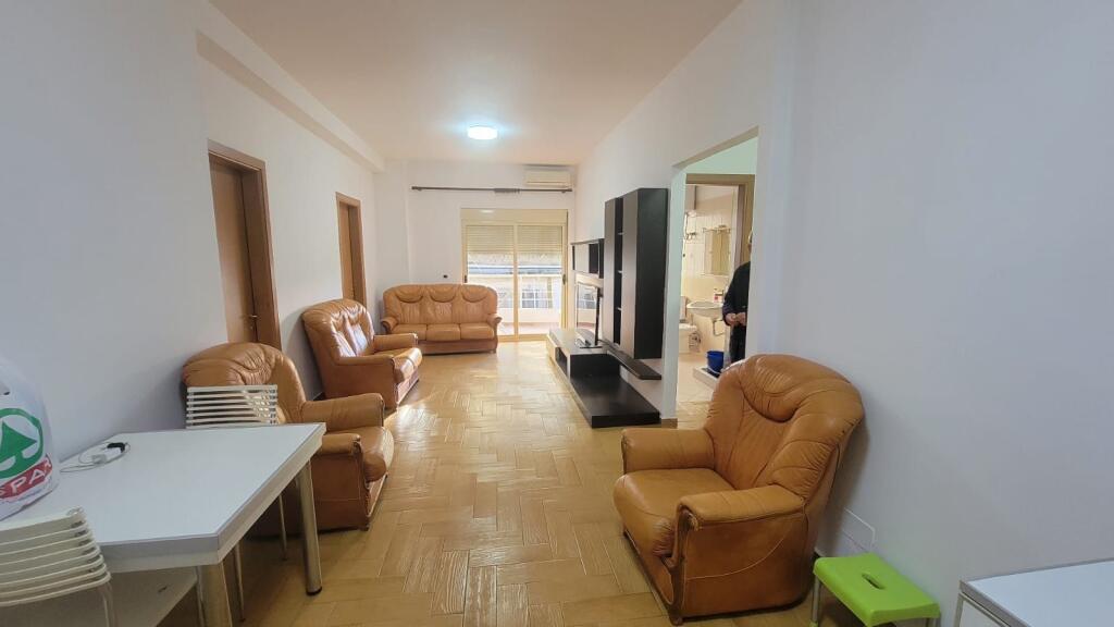 🏠 JEPET ME QIRA – APARTAMENT 2+1