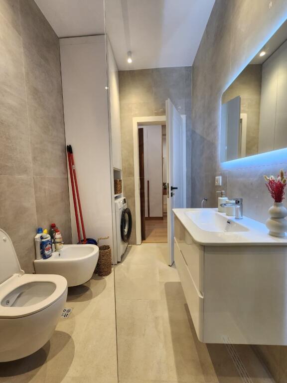 Appartamento 2+1+2 in affitto nel centro di Tirana!!!!