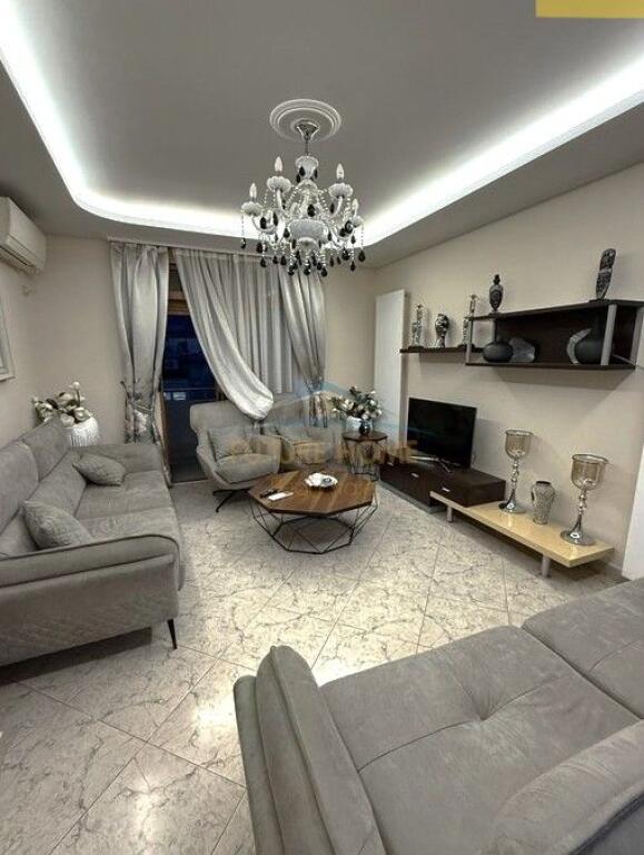 For sale, 2+1 Apartment, Hoxha Tahsim Street, Tirana.