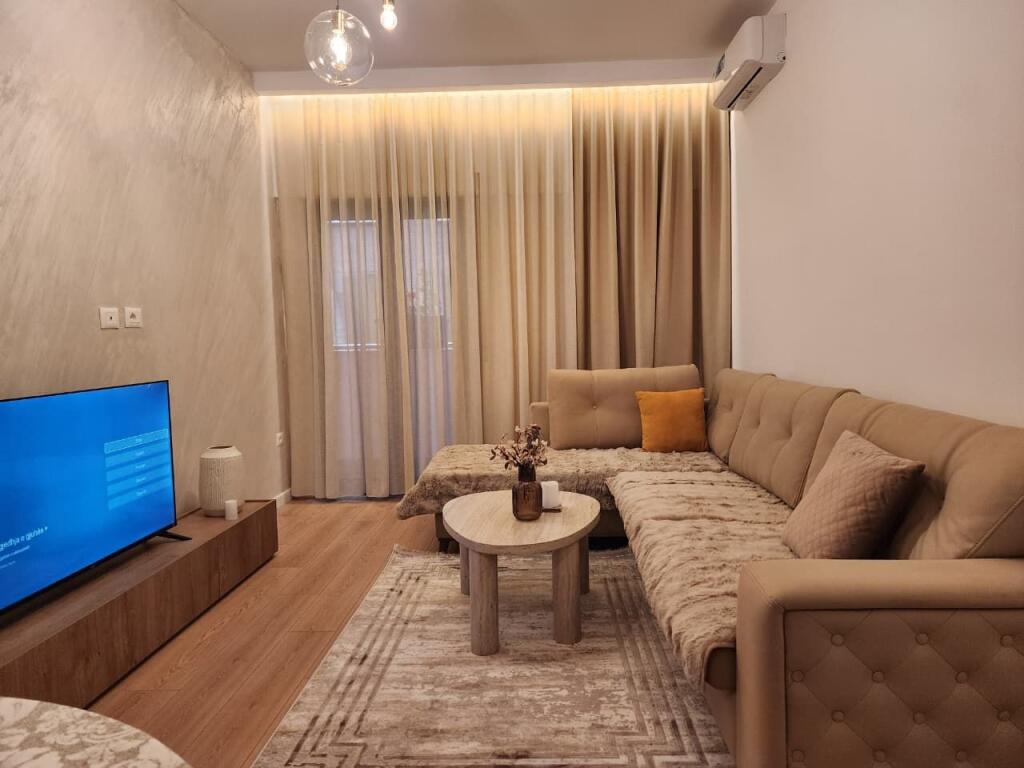 Appartamento 2+1+2 in affitto nel centro di Tirana!!!!