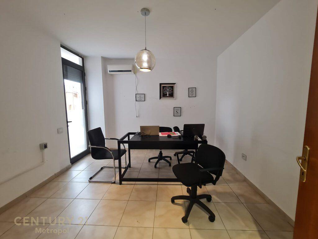 FOR RENT 4+1+2 APARTMENT EMPTY-FOR OFFICE!
