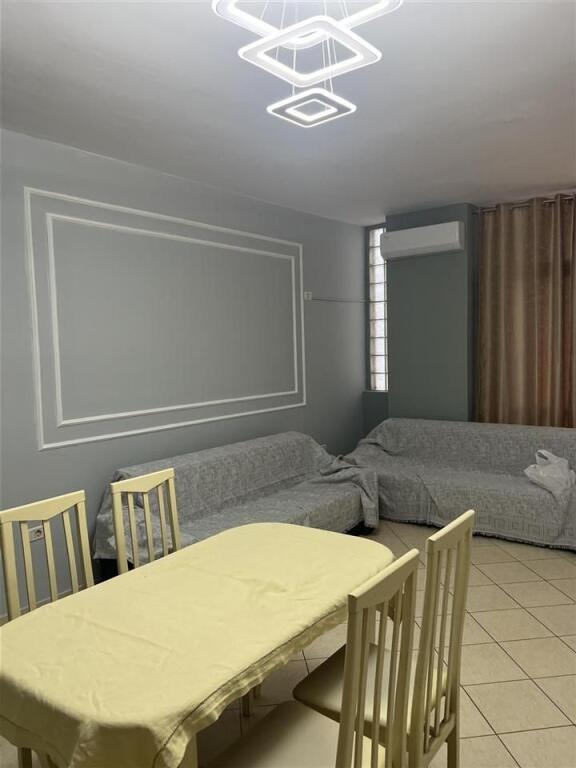 Jepet Me Qera Apartament 1+1+1 Ballkon