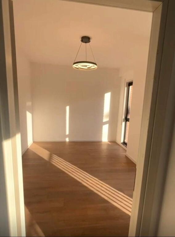 📍MYSLYM SHYRI *JEPET ME QIRA AMBIENT BIZNESI PER ZYRA