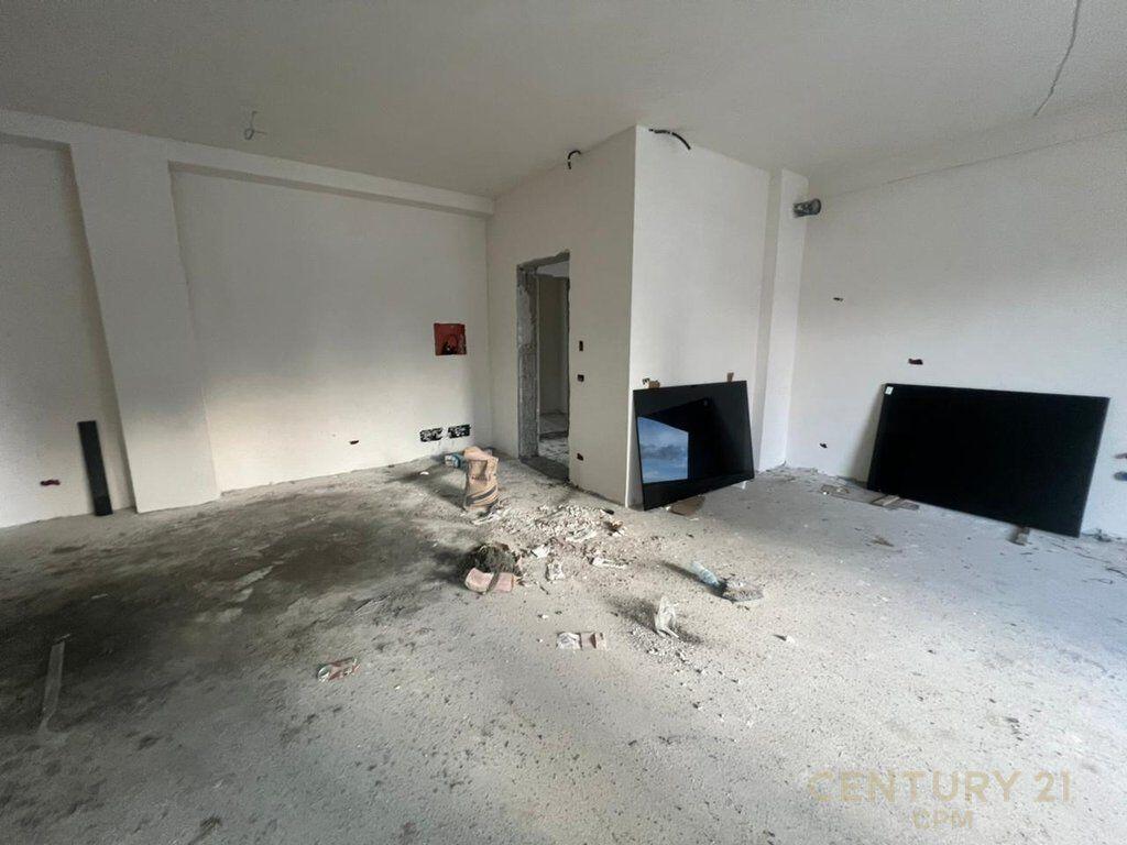 Apartament 2+1 me Post Parkimi në Rezidencën Tulipan, pranë TEG