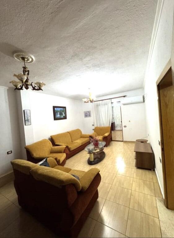 🏠 Jepet me Qira Apartament 2+1 pese minuta nga Brrylli
