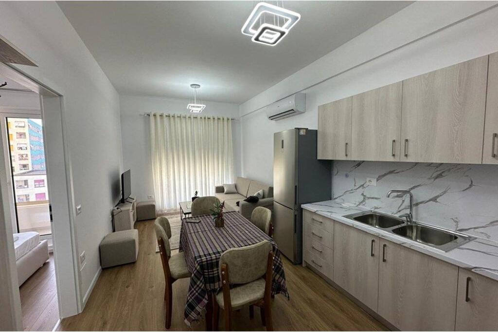 Apartament 1+1 per qira kompleksi Mangalem !