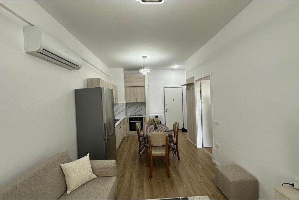 Apartament 1+1 per qira kompleksi Mangalem !