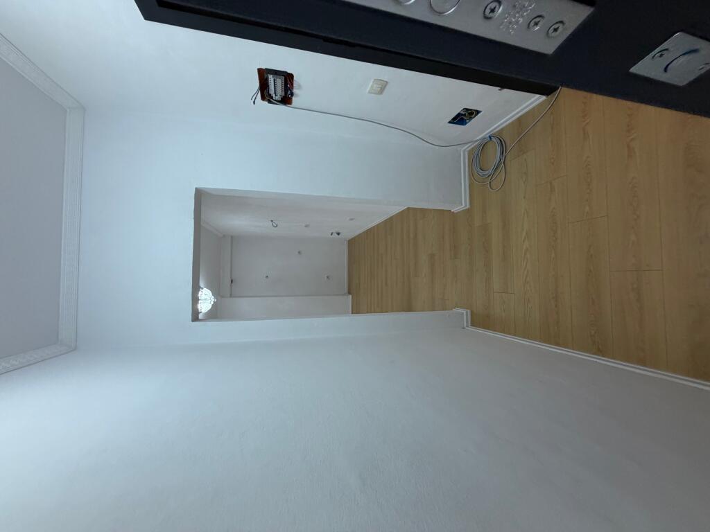 Apartament 2+1 per shitje ne Fresk prane Spar 2!!